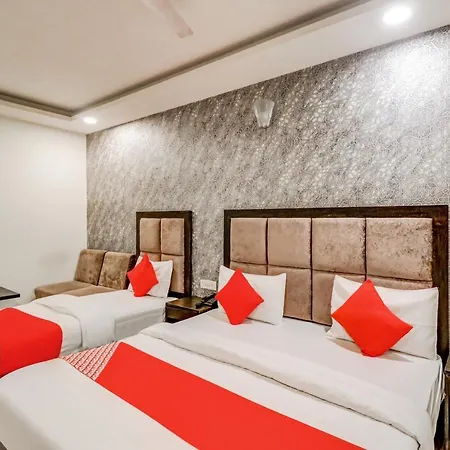 Oyo Olive Inn